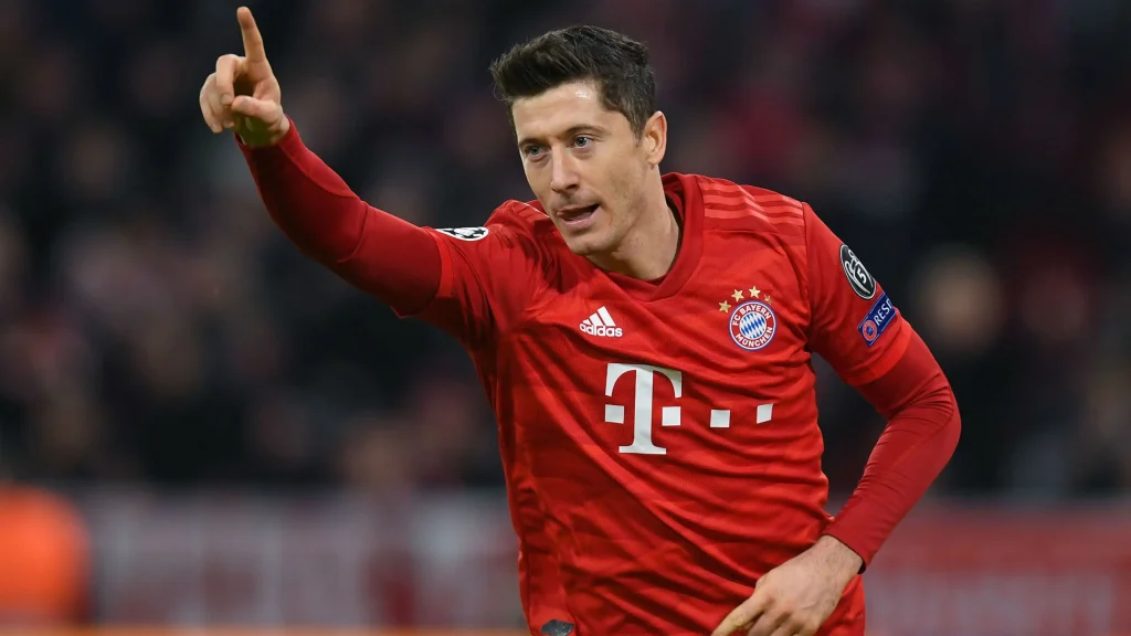 Robert Lewandowski đưng thứ 3 trong BXH top 7 các cầu thủ xuất sắc nhất thế giới hiện nay